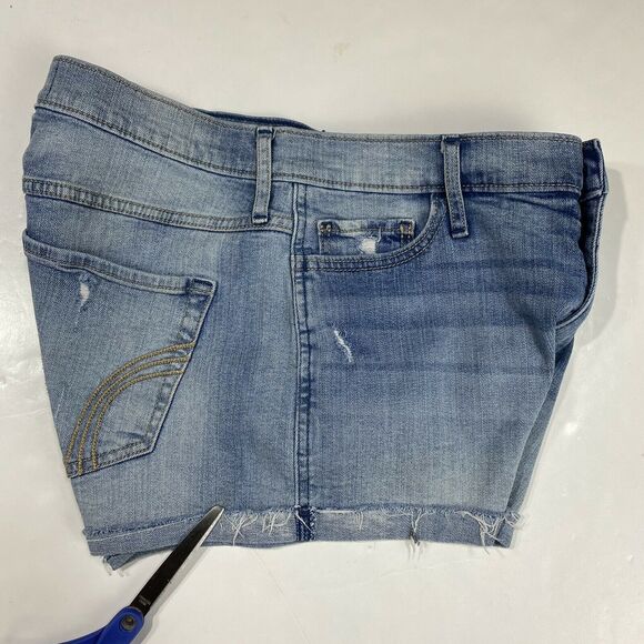 Hollister High Rise Short Shorts Sz 11/30 Denim Blue Jean Cuffed Distressed - Picture 7 of 7